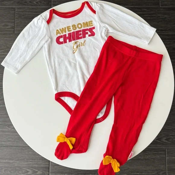 Kansas City Chiefs Baby Bundle 6 Months - Picture 3 of 16
